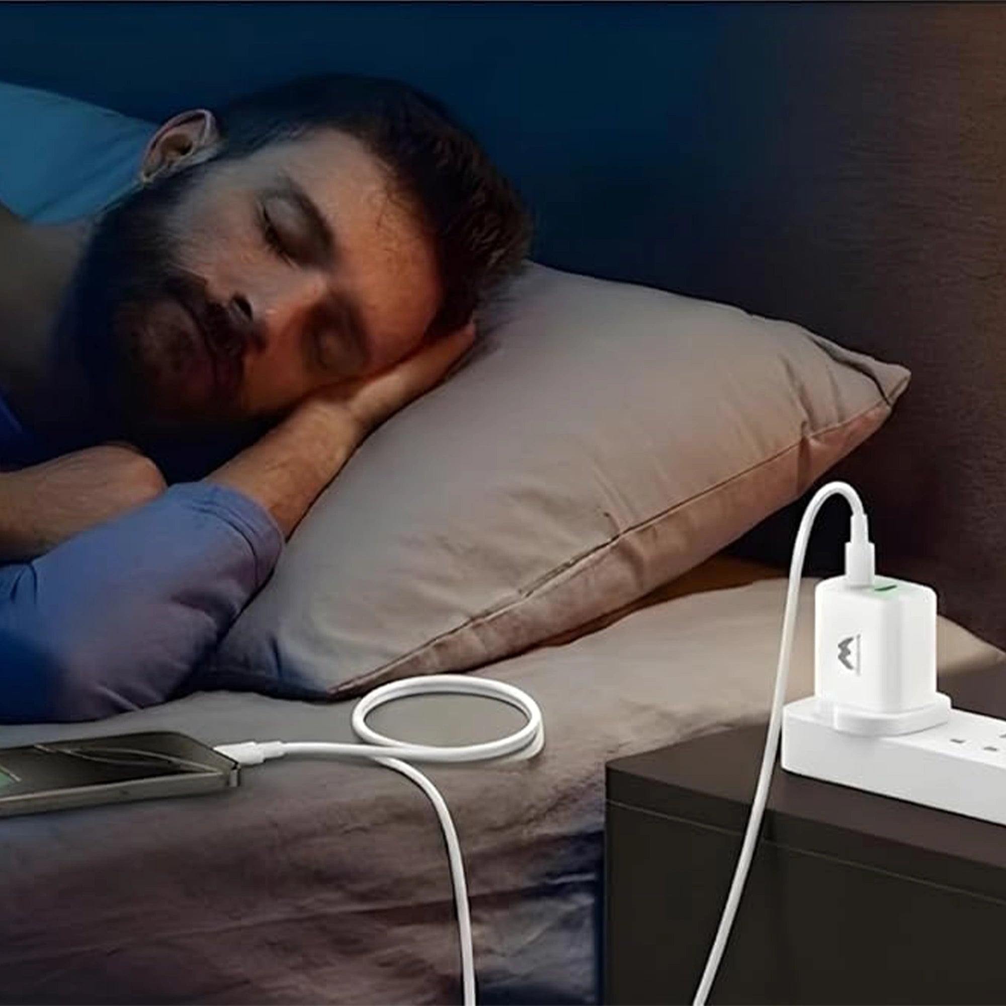 Mobitel 22.5W GaN Fast Wall Charger Black/White