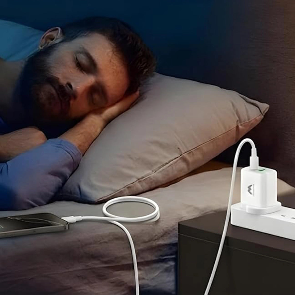 Mobitel 33W GaN Fast Wall Charger Black/White